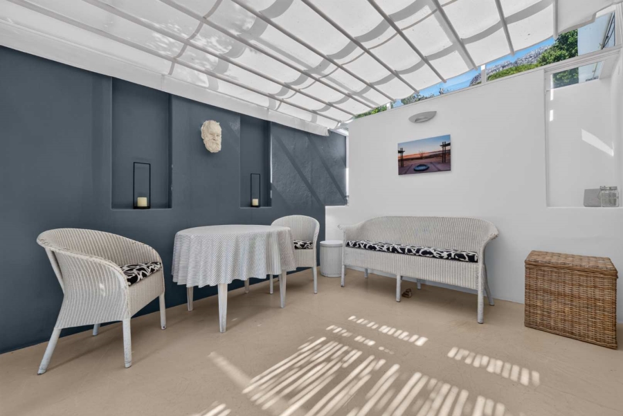 3 Bedroom Property for Sale in Camps Bay Western Cape